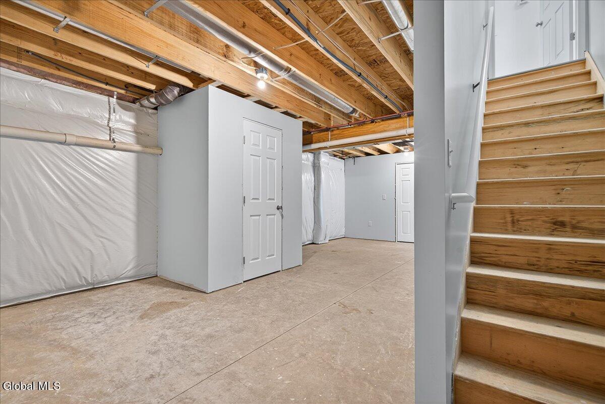 16 Chip Shot Way Halfmoon, NY 12118 - Photo 32 of 50 12-16 CHIP SHOT-35