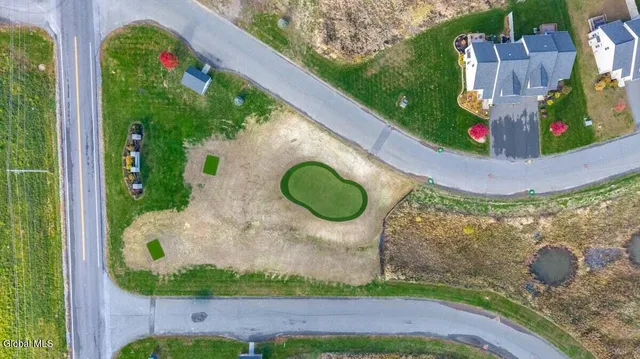 $469,000 | 16 Chip Shot Way, Halfmoon, NY 12118