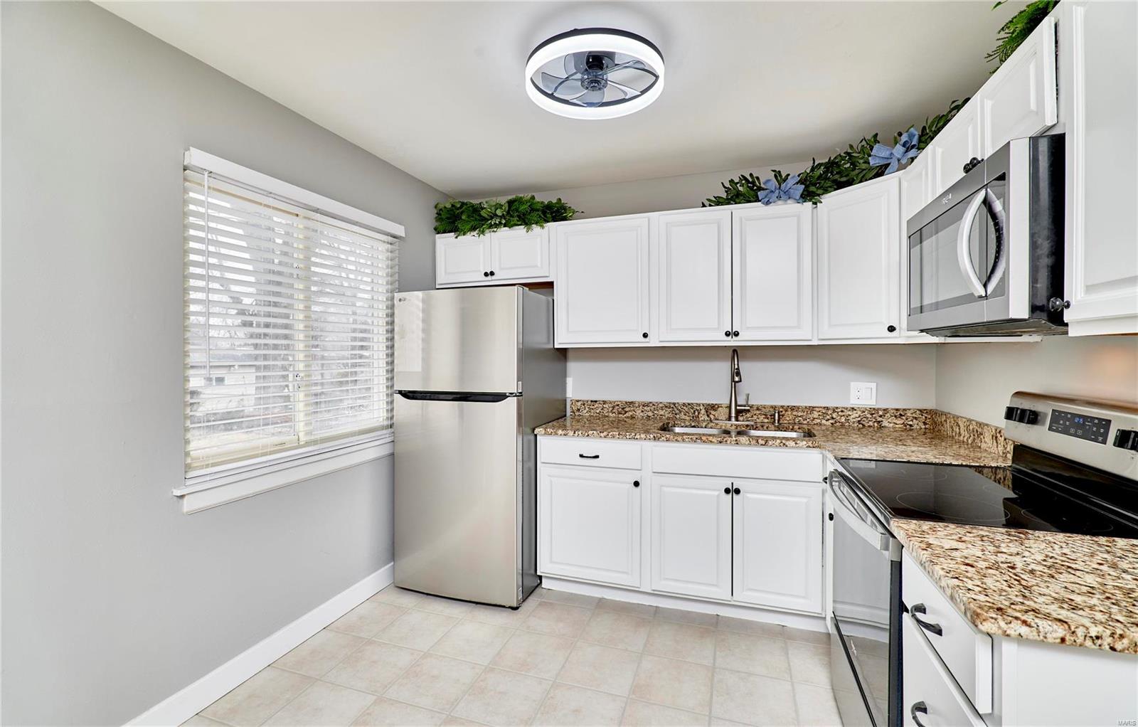 1157 Country Club Road St. Charles, MO 63303 - Photo 18 of 58 Gallery Image 18
