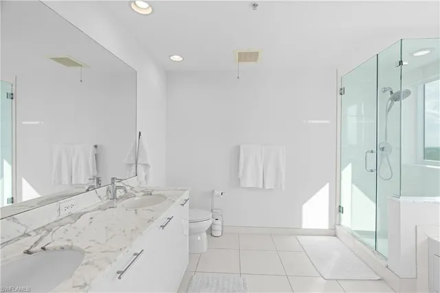 $4,000 | 3000 Oasis Grand Boulevard, Unit 1101, Fort Myers, FL 33916