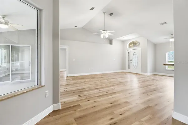 $1,750 | 8520 North Elkcam Boulevard, Citrus Springs, FL 34433
