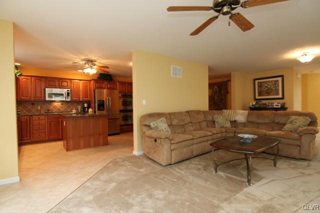 4129 Walter Road Bethlehem, PA 18020 - Photo 25 of 46 Gallery Image 25