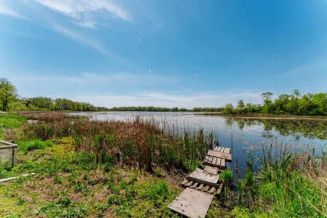 $299,900 | W6641 North Lakeshore Drive, Sugar Creek, WI 53121