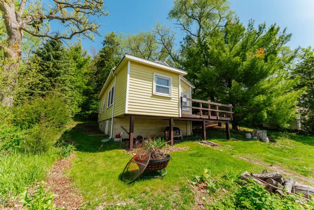 $299,900 | W6641 North Lakeshore Drive, Sugar Creek, WI 53121