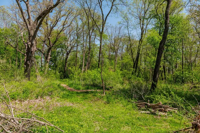 $299,900 | W6641 North Lakeshore Drive, Sugar Creek, WI 53121