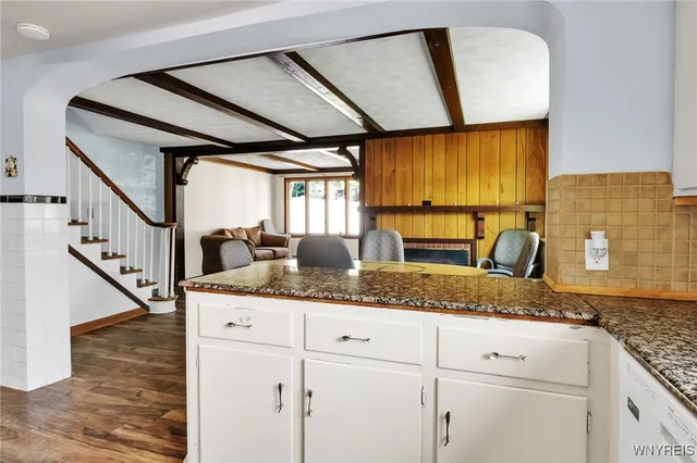 $1,800 | 85 Lake Street, Hamburg, NY 14075