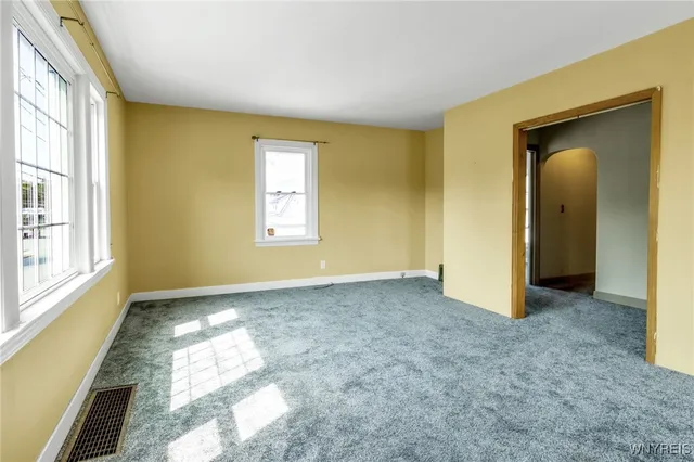 $1,800 | 85 Lake Street, Hamburg, NY 14075