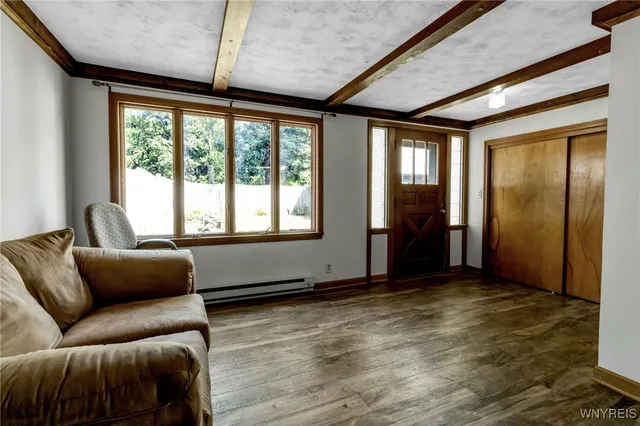 $1,800 | 85 Lake Street, Hamburg, NY 14075