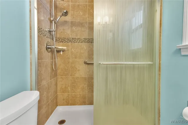 $1,800 | 85 Lake Street, Hamburg, NY 14075