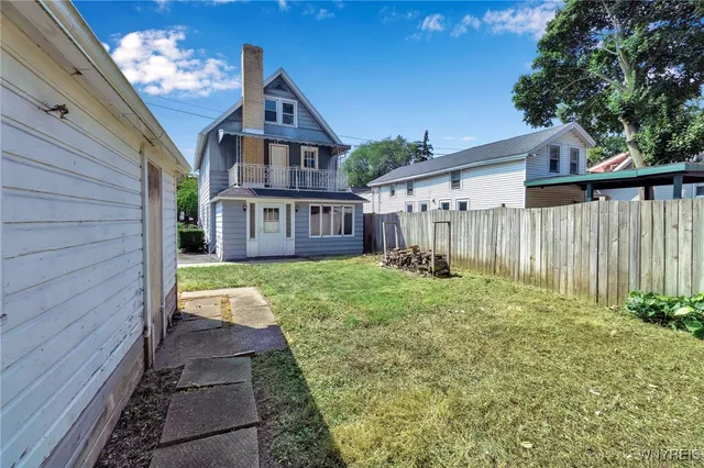 $1,800 | 85 Lake Street, Hamburg, NY 14075