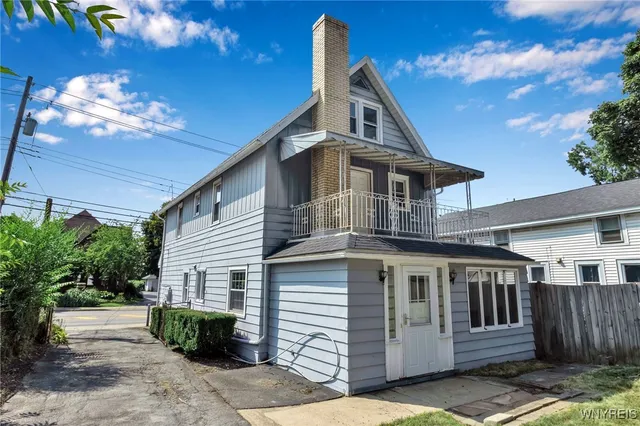 $1,800 | 85 Lake Street, Hamburg, NY 14075