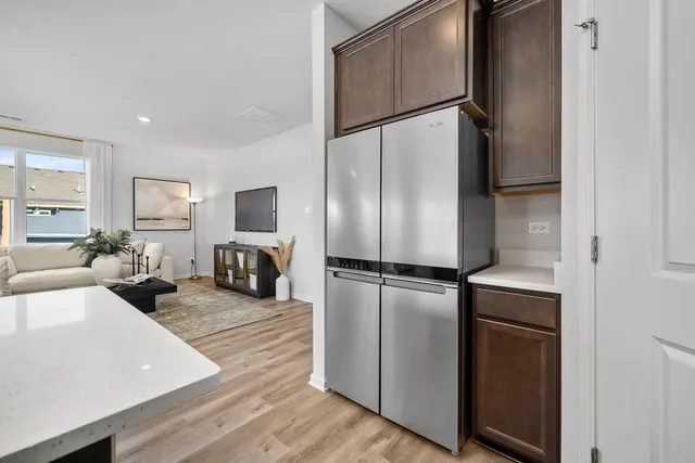 $499,990 | 1390 Wild Tulip Circle, Bartlett, IL 60103