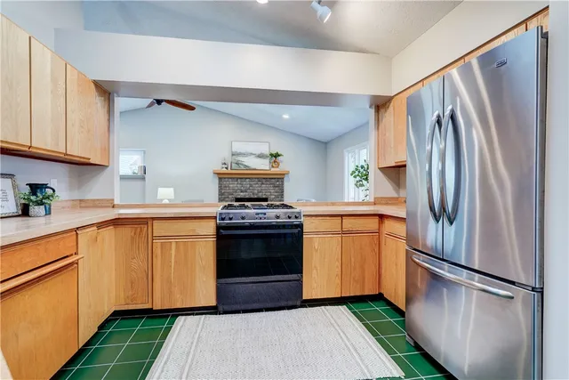 $284,900 | 26 Markay Court, Brighton, NY 14618