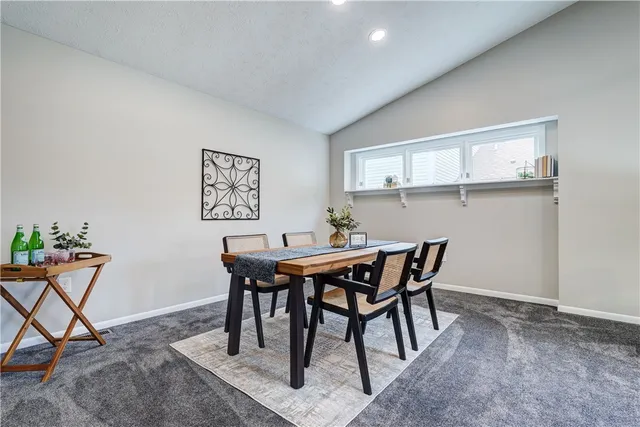 $284,900 | 26 Markay Court, Brighton, NY 14618