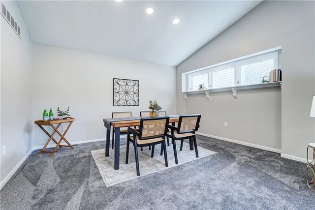 $284,900 | 26 Markay Court, Brighton, NY 14618