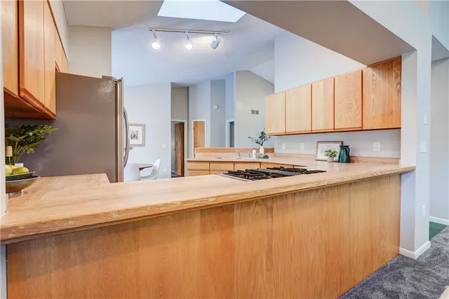 $284,900 | 26 Markay Court, Brighton, NY 14618