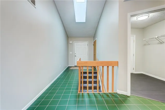 $284,900 | 26 Markay Court, Brighton, NY 14618