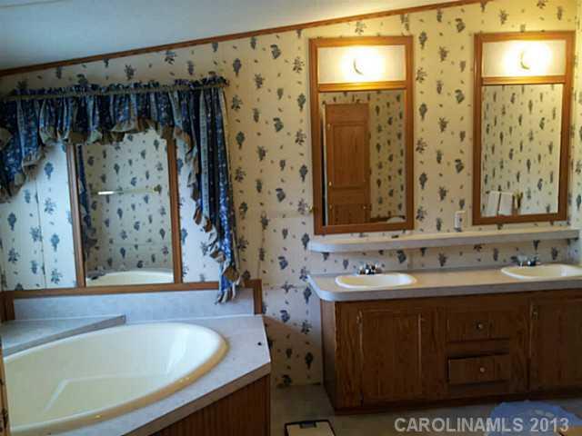 44320 Ridenhour Road Gold Hill, NC 28071 - Photo 7 of 12 Gallery Image 7