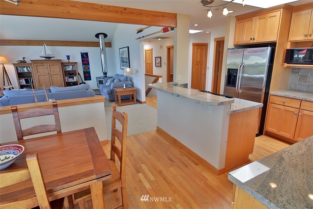 5577 Mutiny Sands Road Freeland, WA 98249 - Photo 12 of 24 Gallery Image 12