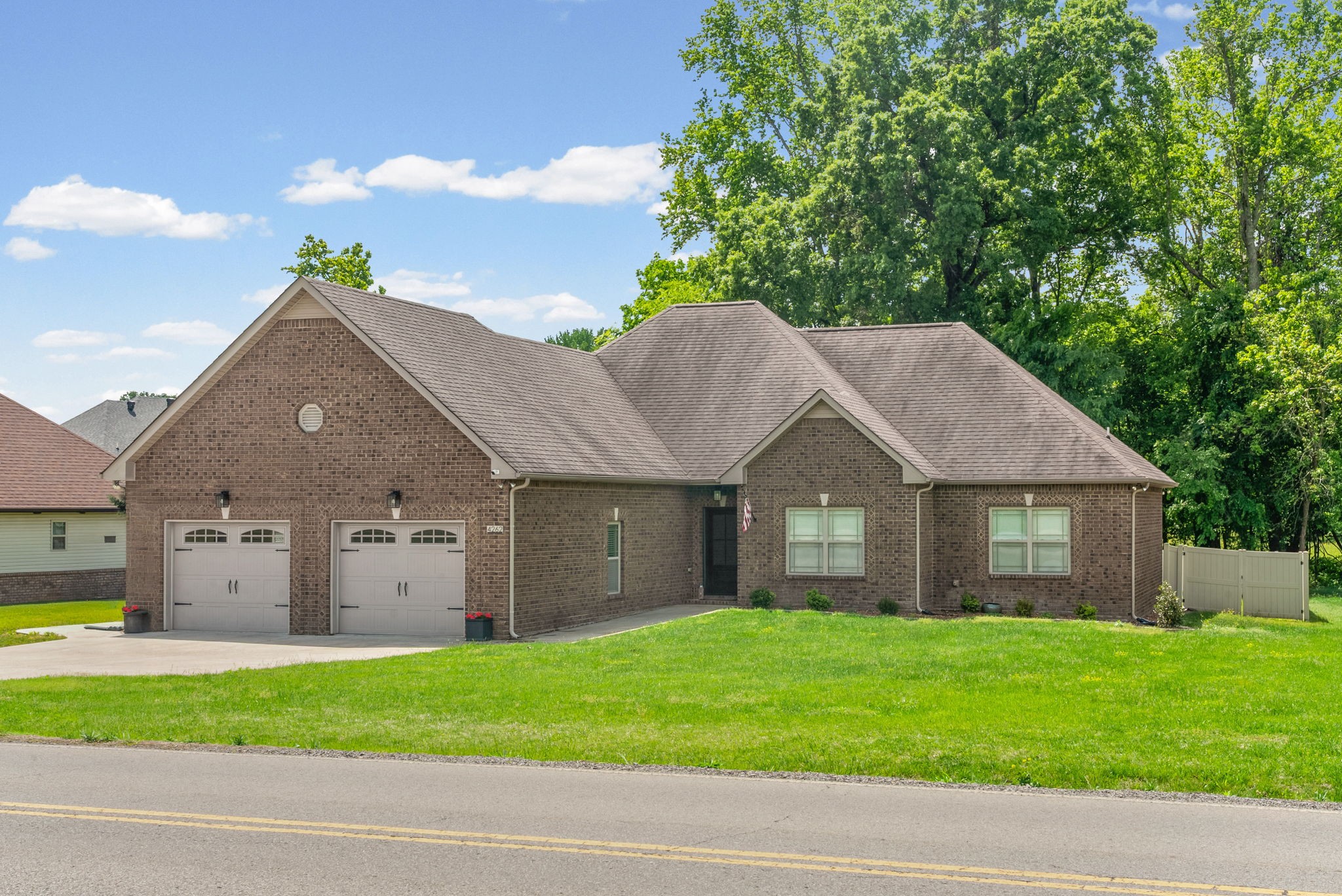4262 Sango Road Clarksville, TN 37043 - Photo 7 of 45 Gallery Image 7