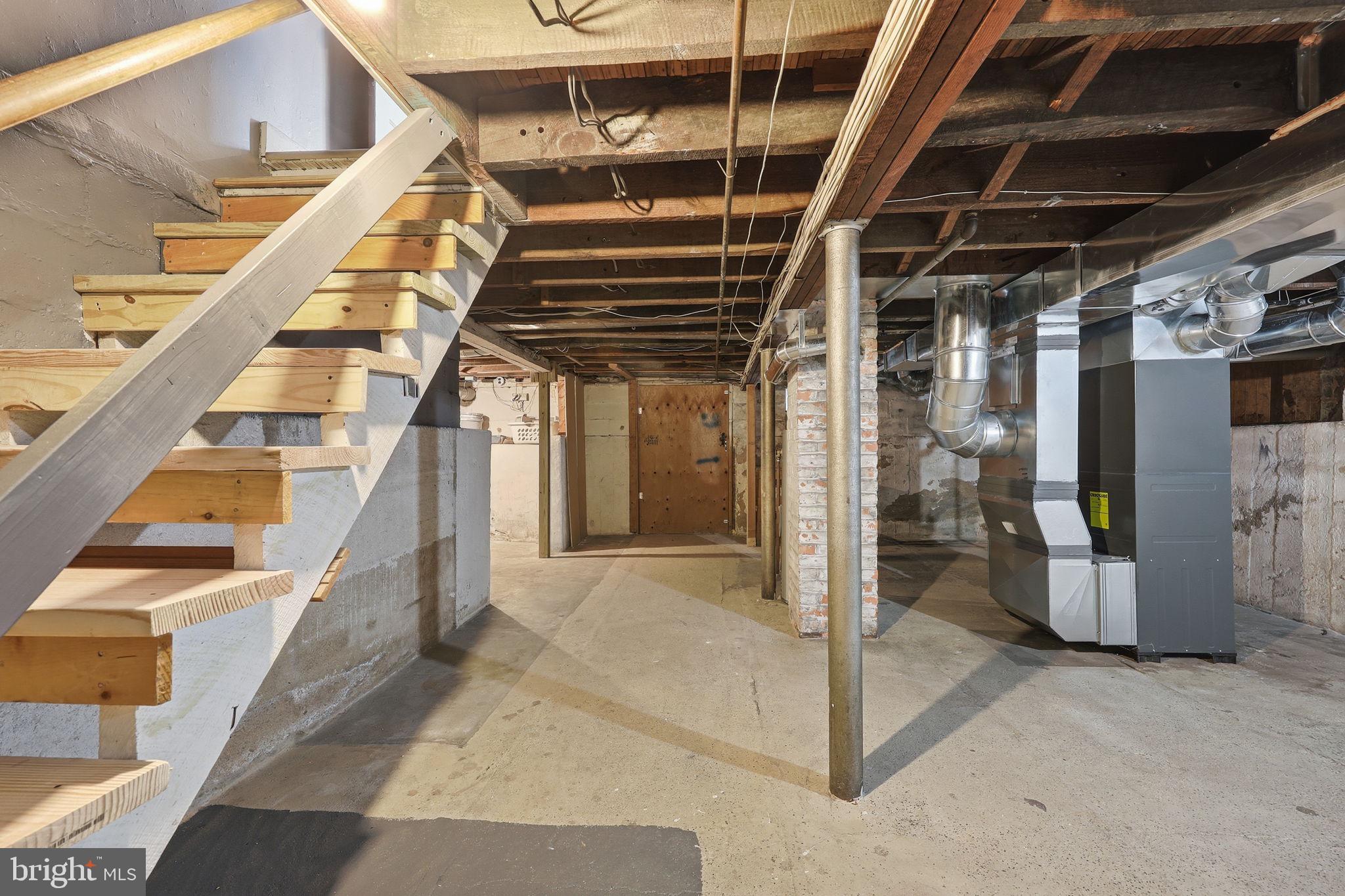 312 Pleasant Street West Hammonton, NJ 08037 - Photo 35 of 64 a view of entryway