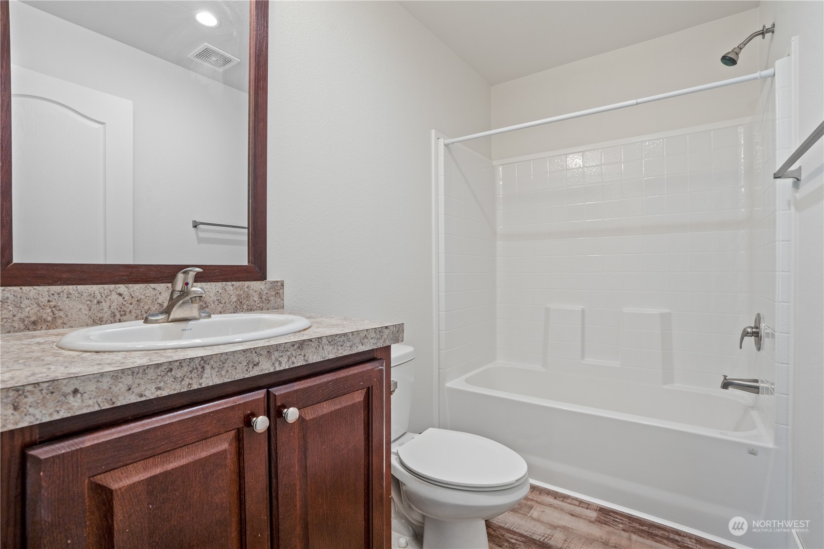 430 East Probert Road Shelton, WA 98584 - Photo 7 of 32 Gallery Image 7