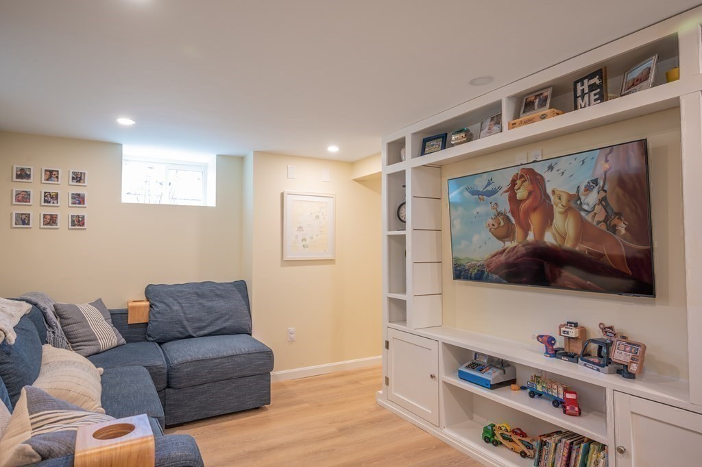 4 Mulberry Road Milton, MA 02186 - Photo 23 of 26 Gallery Image 23
