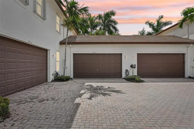 $565,000 | 4714 Monarch Way, Coconut Creek, FL 33073