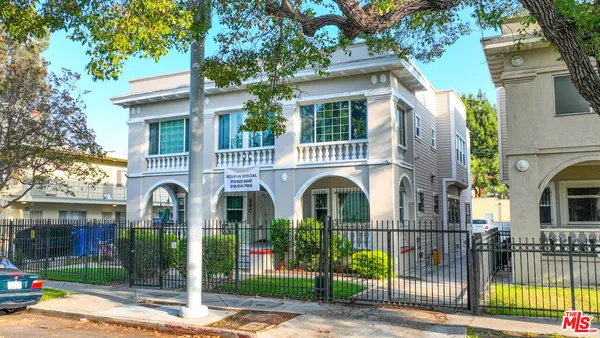 $3,495,000 | 1220 West 27th Street, Los Angeles, CA 90007