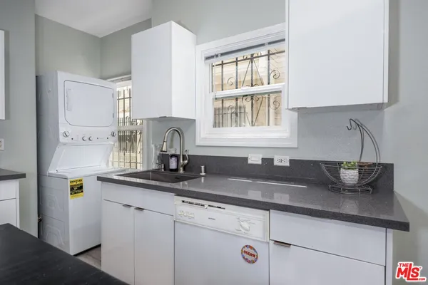 $3,495,000 | 1220 West 27th Street, Los Angeles, CA 90007