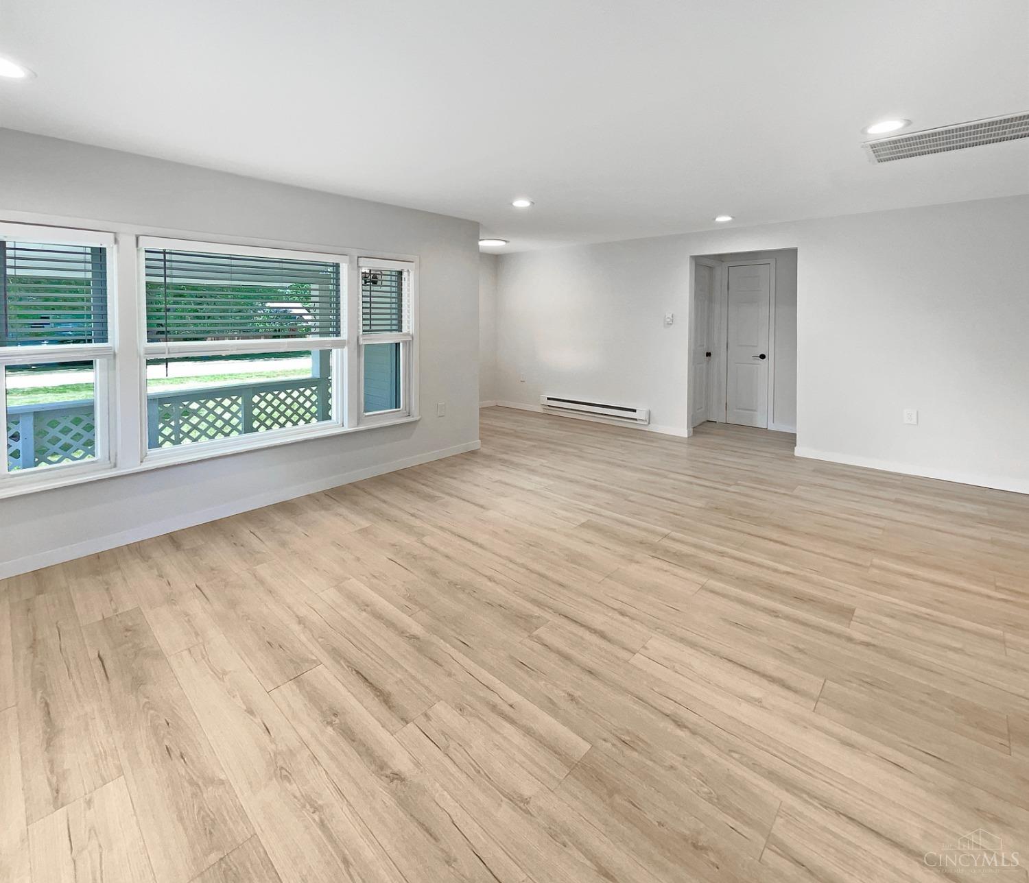 695 Barg Salt Run Road Cincinnati, OH 45244 - Photo 4 of 17 Gallery Image 4