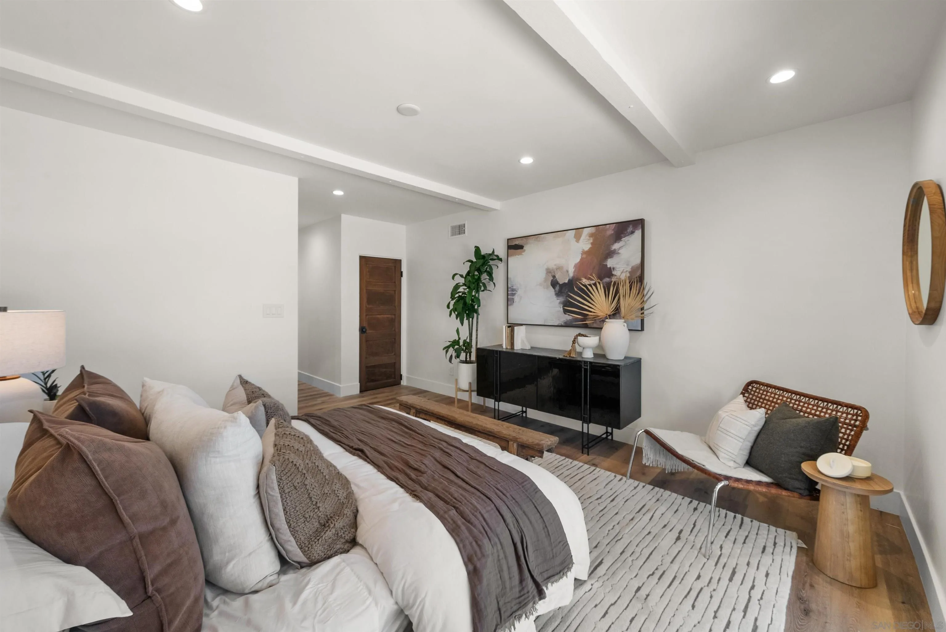 1262 Horizon Ridge El Cajon, CA 92020 - Photo 30 of 68 a bedroom with a bed and a chair