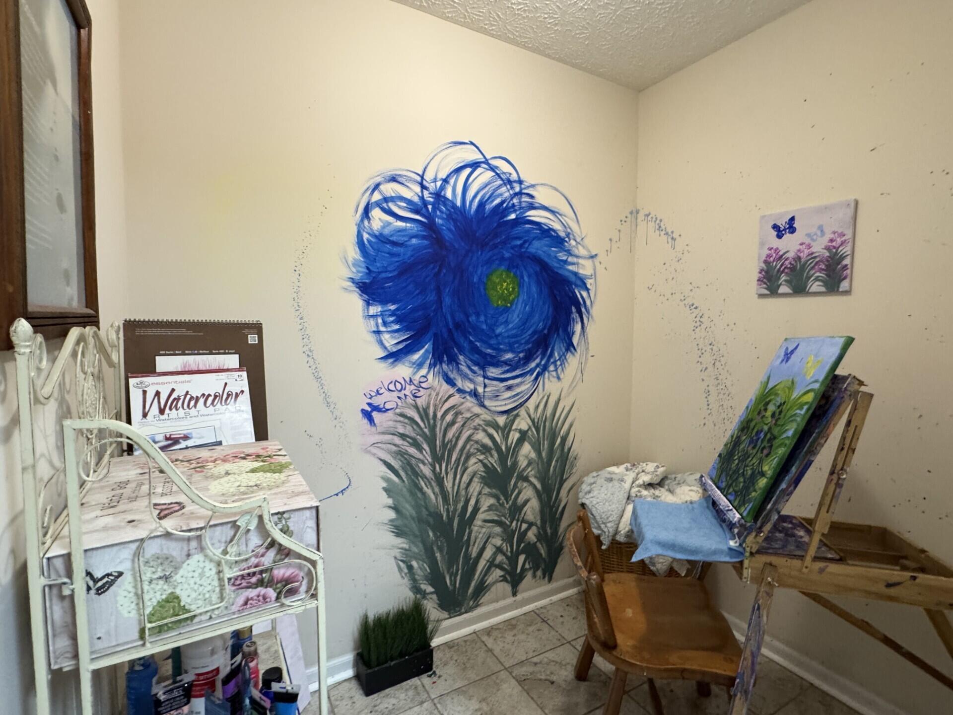 752 Kingsmead Road Westerville, OH 43082 - Photo 14 of 50 Back room, studio. Off the laundry a perfect little "art room!"