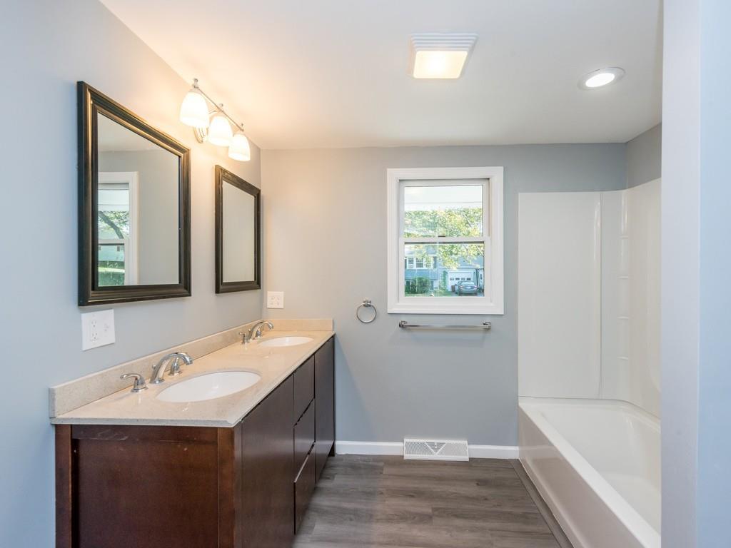 1 Briscoe Road Groveland, MA 01834 - Photo 9 of 33 Gallery Image 9