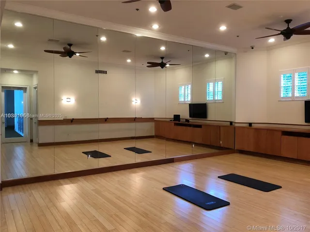 a large room with lots of counter space