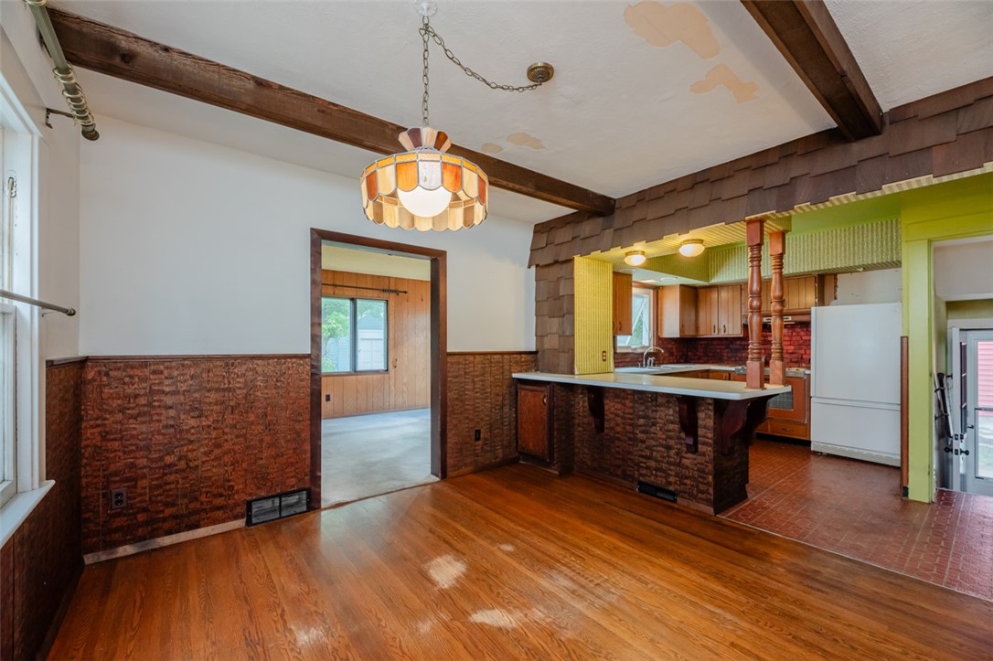 239 Navarre Road Rochester, NY 14621 - Photo 14 of 32