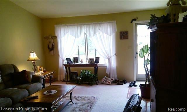 355 Fairgrove Street Romeo, MI 48065 - Photo 5 of 11 4b.jpg