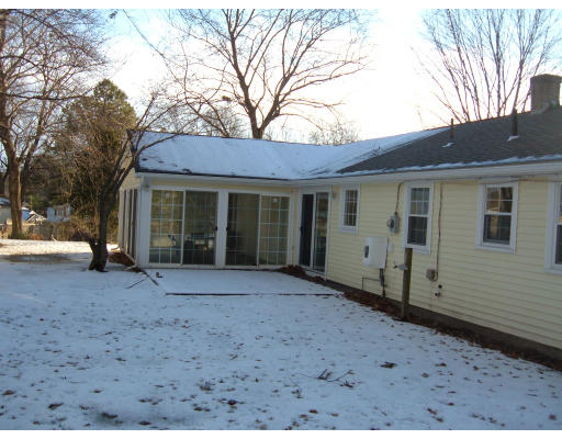 45 Elizabeth Road Billerica, MA 01821 - Photo 4 of 7