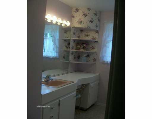 585 Springer Road Freedom, PA 15042 - Photo 4 of 8 Master Bath/Spa.