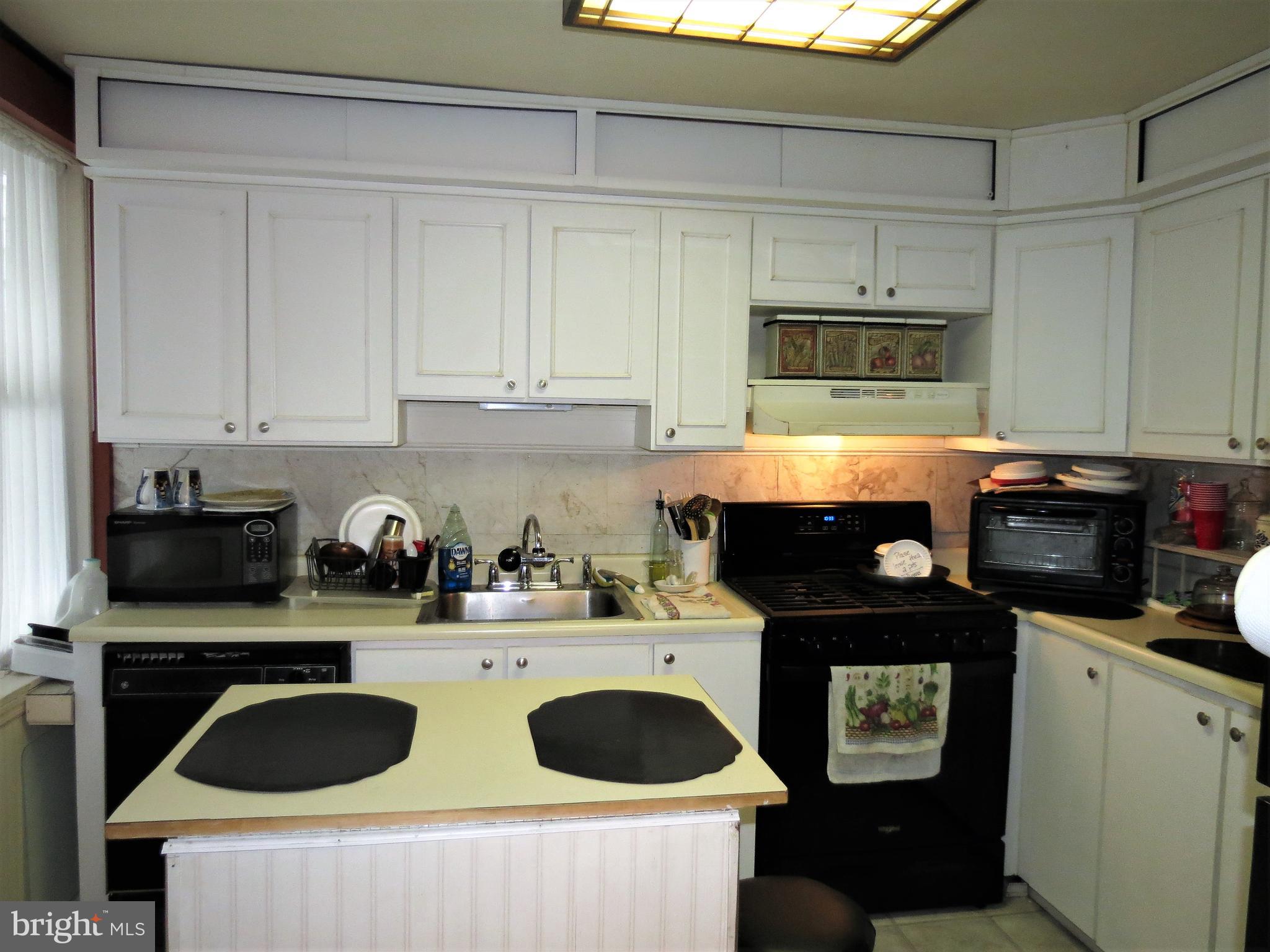 3011 Kearsarge Road Camden, NJ 08104 - Photo 9 of 21