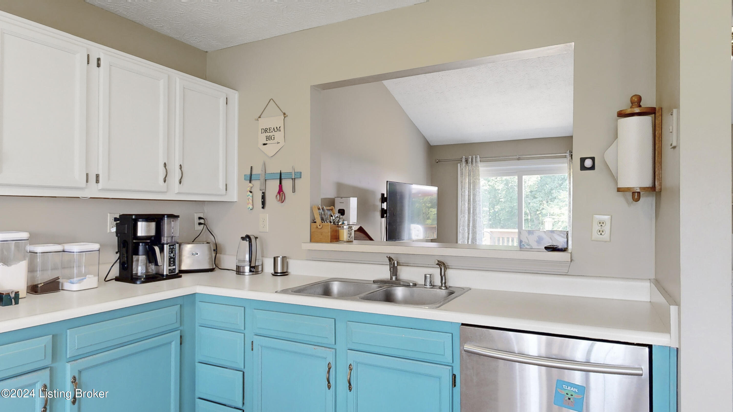 149 Chestnut Drive Pendleton, KY 40055 - Photo 8 of 29 Kitchen