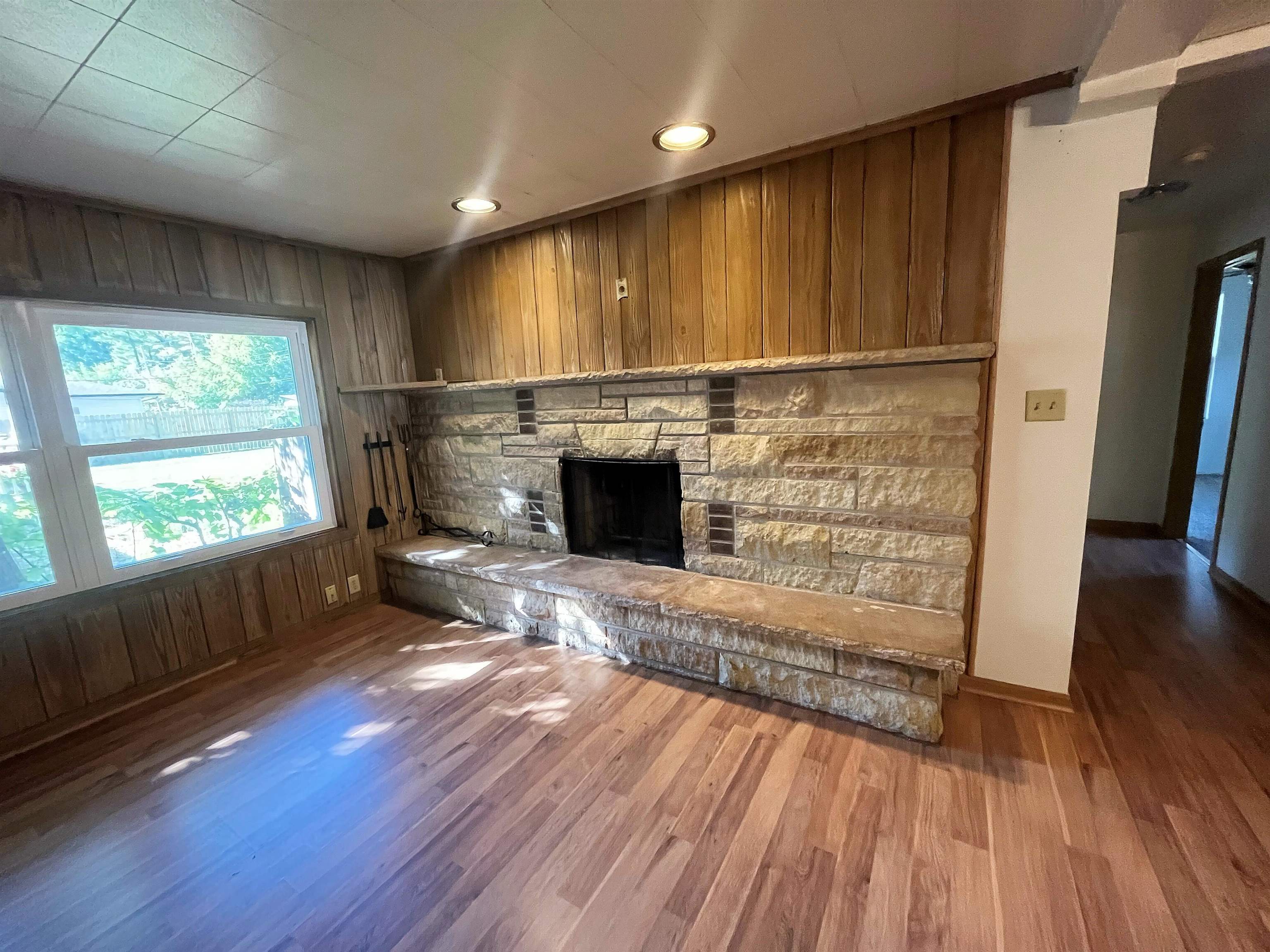 4026 Pinecrest Road Rockford, IL 61107 - Photo 10 of 27 a view of entryway with wooden floor