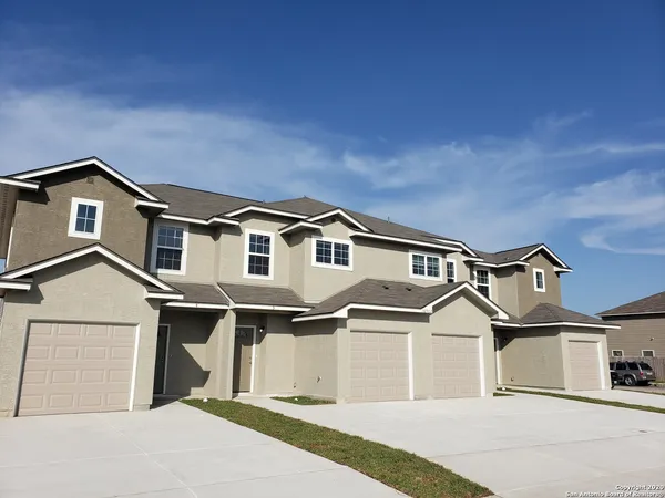 $1,350 | 16914 Showdown Path, Unit 2, Selma, TX 78154