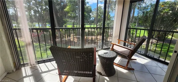 $2,000 | 228 Fox Glen Drive, Unit 3204, Naples, FL 34104