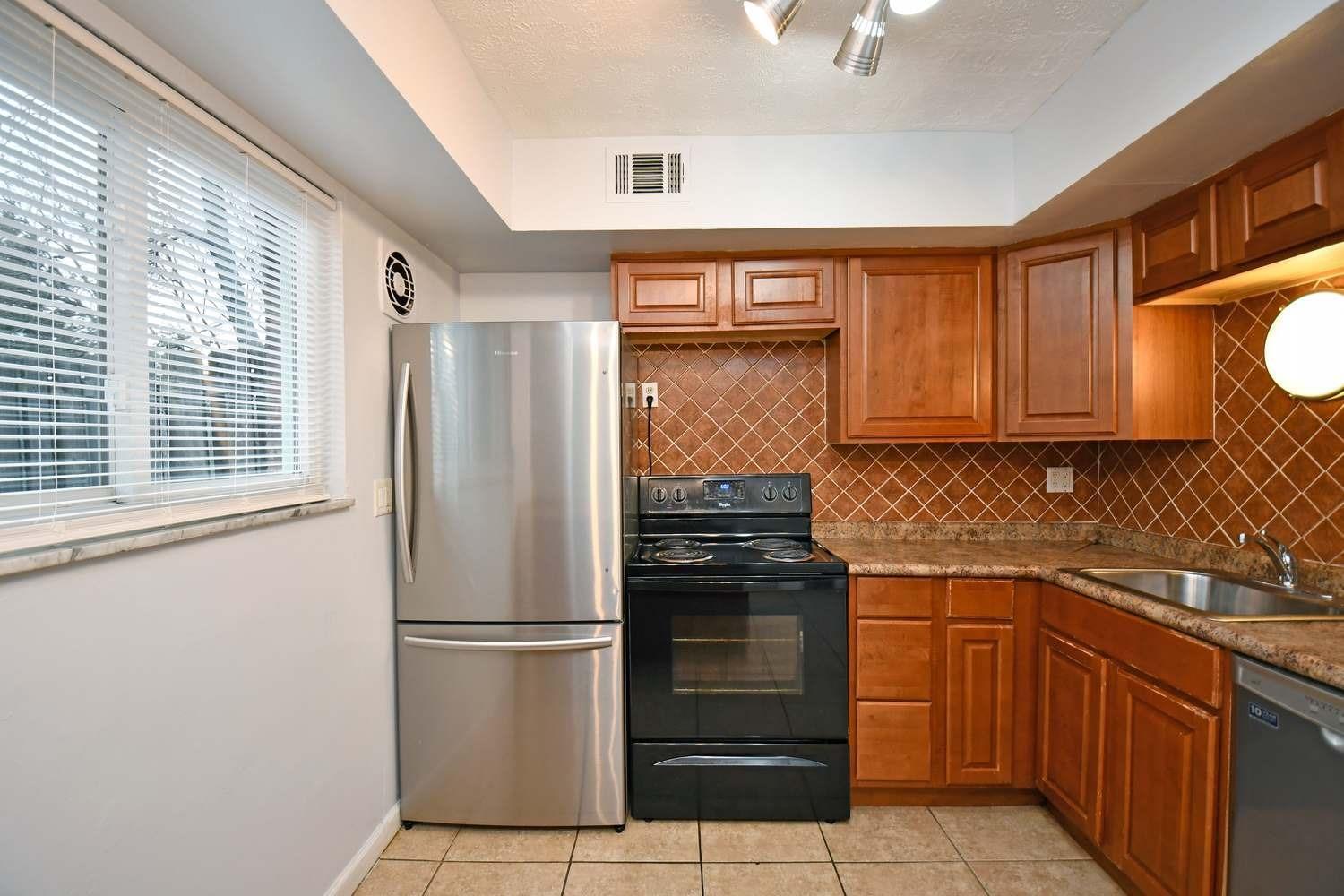 7752 Montgomery Road, Unit 74 Cincinnati, OH 45236 - Photo 10 of 28