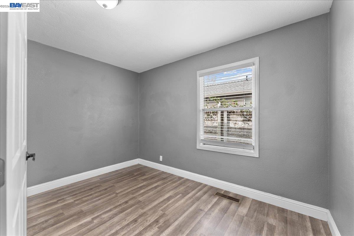 2315 West Avenue Santa Rosa, CA 95407 - Photo 11 of 31