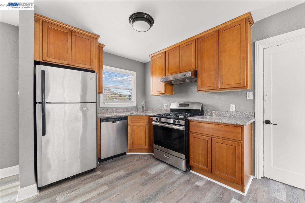 2315 West Avenue Santa Rosa, CA 95407 - Photo 3 of 31