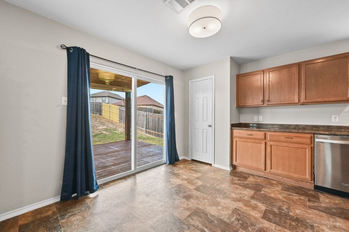 181 Cushman Drive Kyle, TX 78640 - Photo 9 of 38