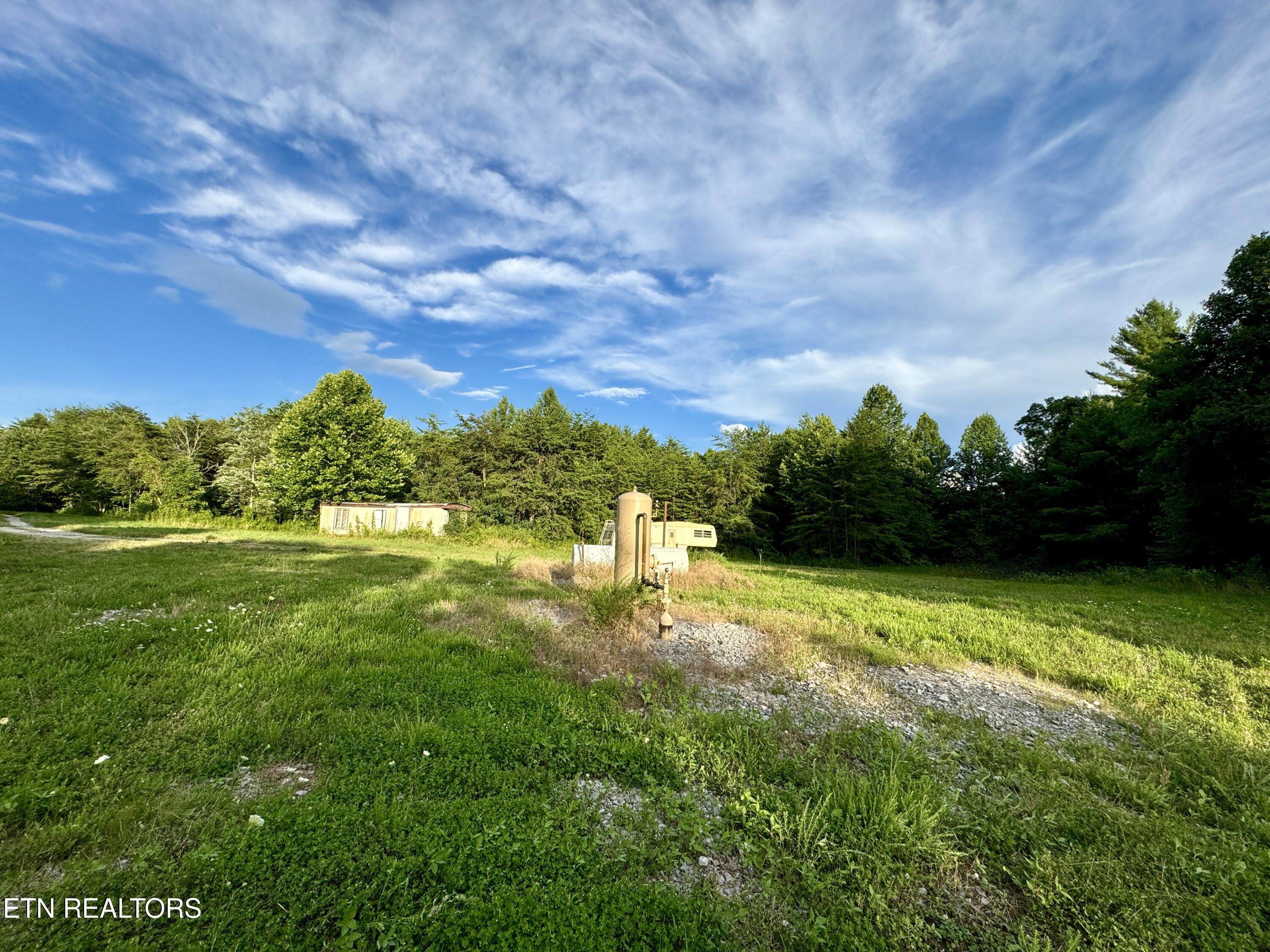 Smith Creek Road Oneida, TN 37841 - Photo 5 of 42 5