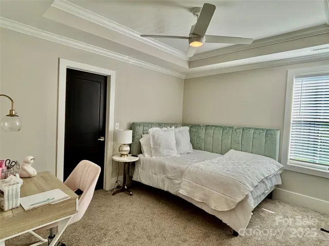 $995,000 | 108 41st Avenue Northwest, Hickory, NC 28601